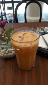 Iced Thai tea Rosti resto cafe